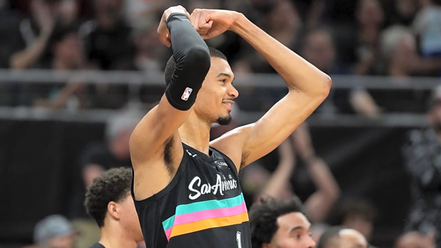 Michael Strahan’s Reaction to Victor Wembanyama Moment on Sunday