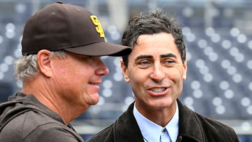 Padres GM Announces Trade Plans on Sunday