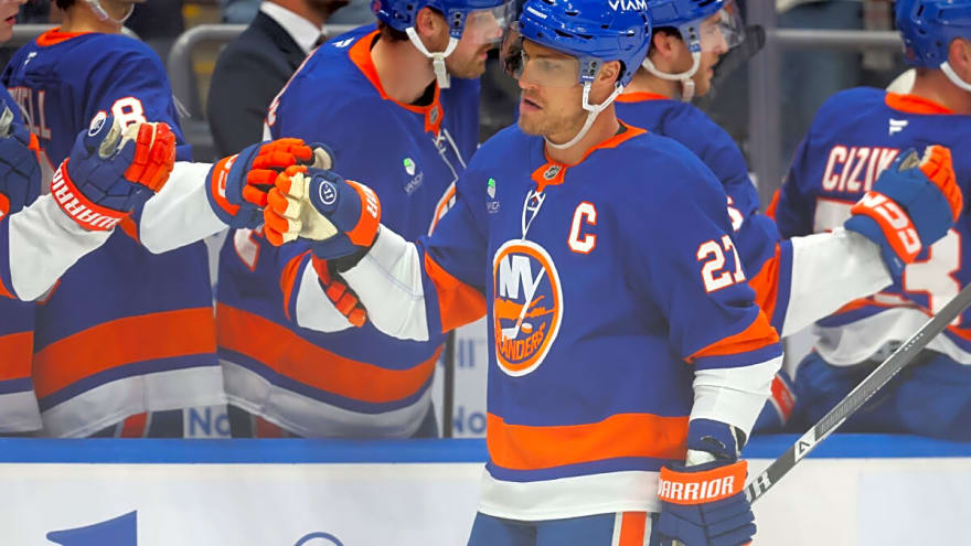 Islanders Score 3 Goals in First Period to Take Down Ducks 5-2