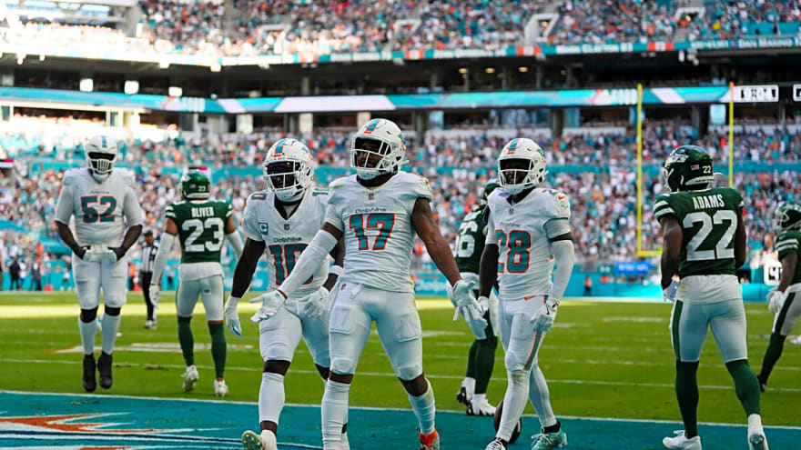 Jaylen Waddle Poised for Resurgence With Dolphins After &#39;Year to Forget&#39;
