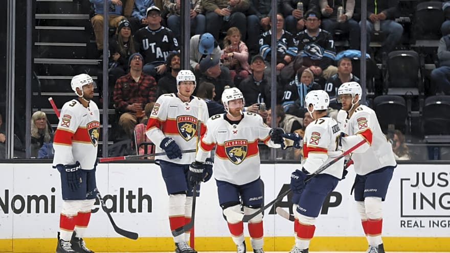 Panthers Win 4-3 in a Shootout Over Hurricanes