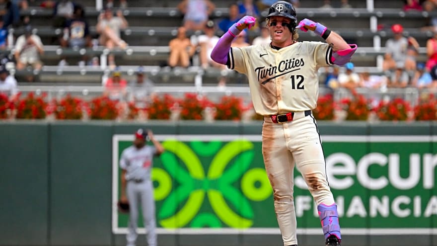 Phillies Add Gold Glove Center Fielder to Solve Outfield Issue - Report
