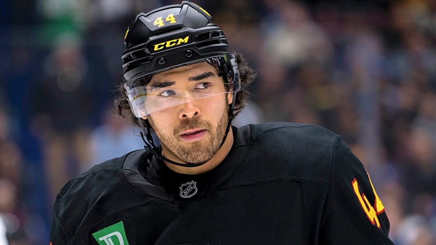 Canucks Hesitant on Sherwood, Makar Contract & More NHL Rumours