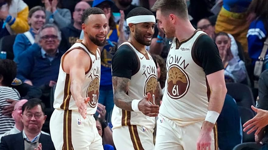 'What a Legend': Dub Nation Refuses to Accept Goodbye After Warriors Lose Fan Favorite to West Rival