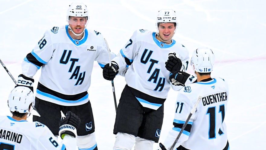 3 Takeaways From Mammoth’s 3-1 Loss to Blackhawks