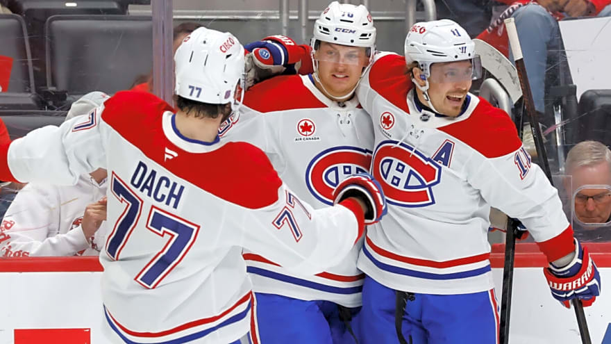 Bolduc’s Pair Lifts Canadiens Over Bedard-less Blackhawks