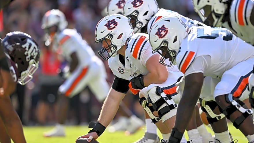 7-Round Detroit Lions Thanksgiving mock draft, the Lions solve two major issues early