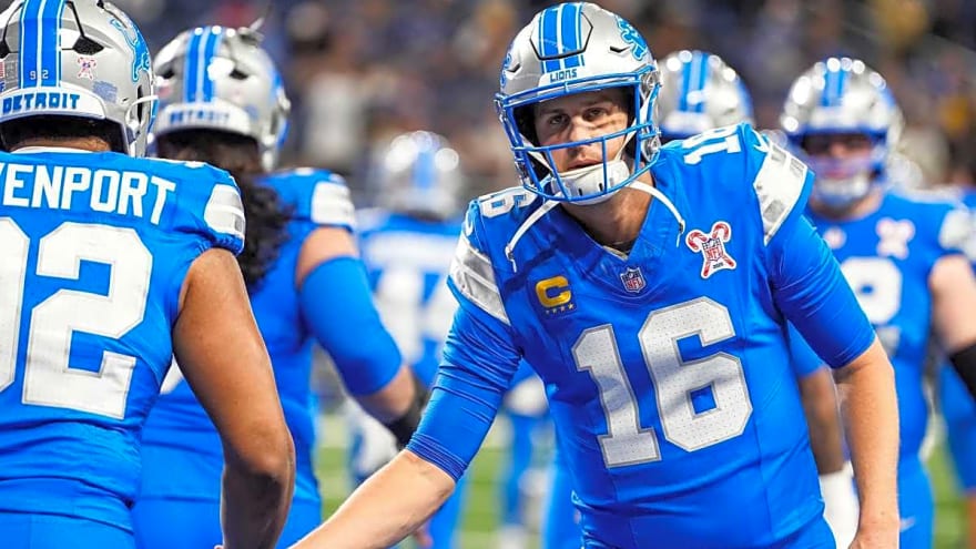 Jared Goff Sends Classy Message To Refs After Controversial Loss