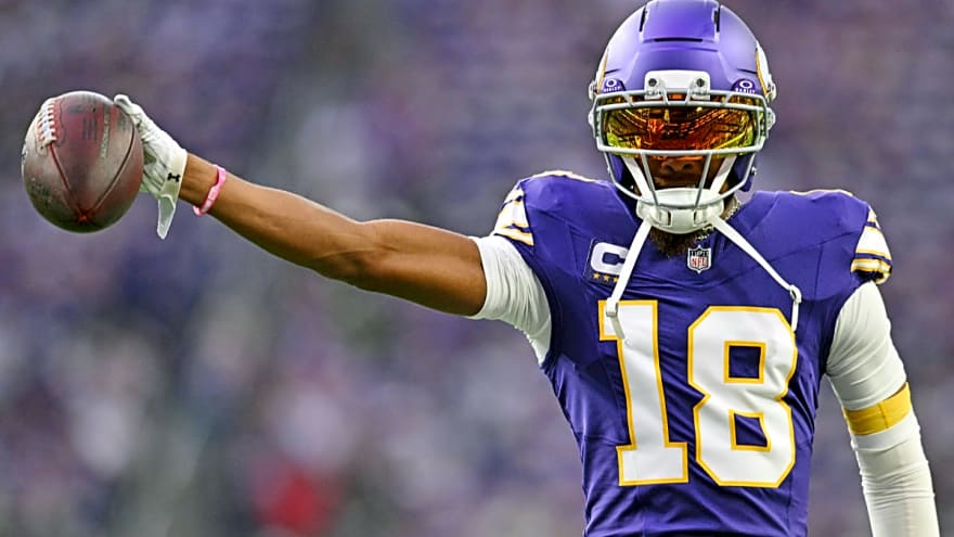 Justin Jefferson Reacts to Carson Wentz Taking Over After J.J. McCarthy Injury