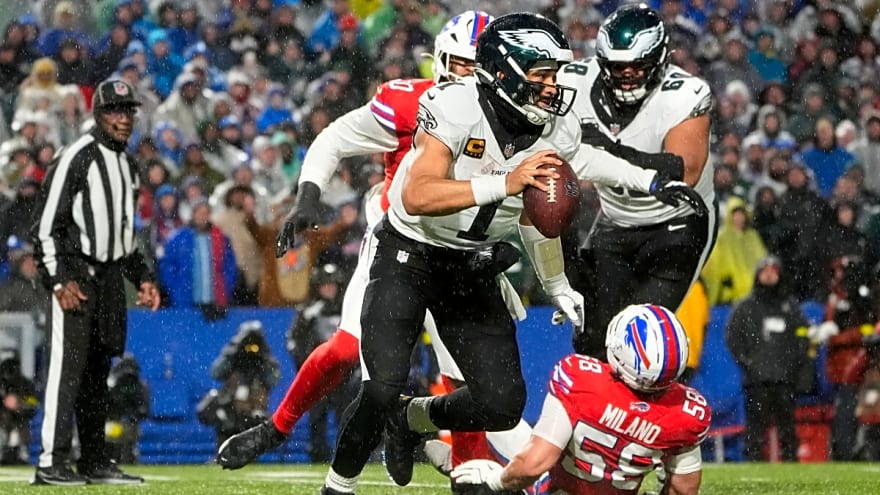 Eagles QB Rumors Surface Amid Concerning Jalen Hurts Report