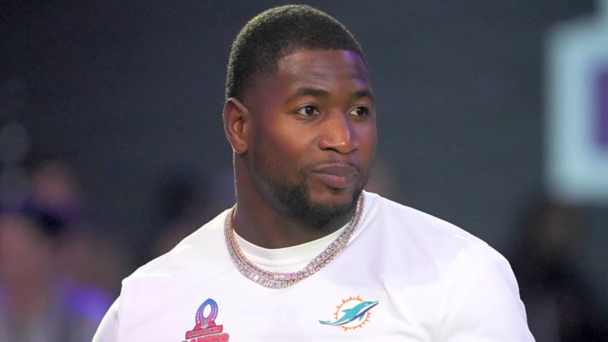 Tight end Jonnu Smith reveals that he and Jalen Ramsey had conversations about the Steelers before they were traded to Pittsburgh