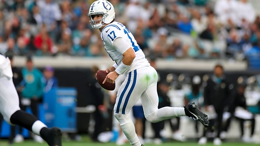 Colts' choice to tag Daniel Jones has them playing a risky game that has the potential to blow up in their face