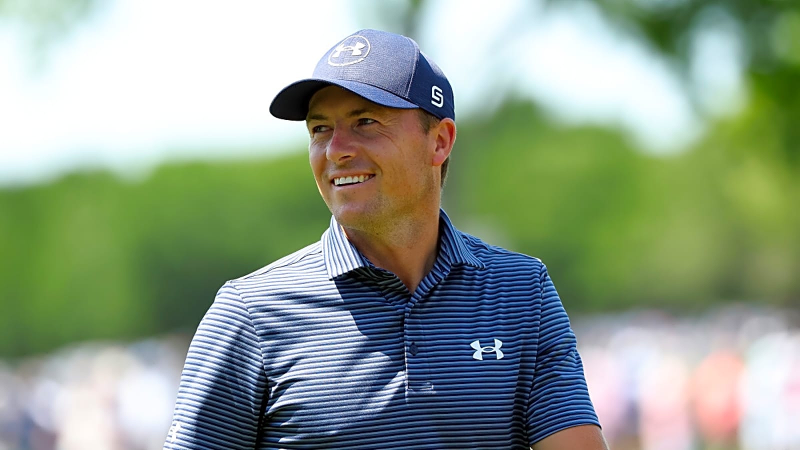 Jordan Spieth Had Beers and Wings at Buffalo Wild Wings After Rough U.S. Open