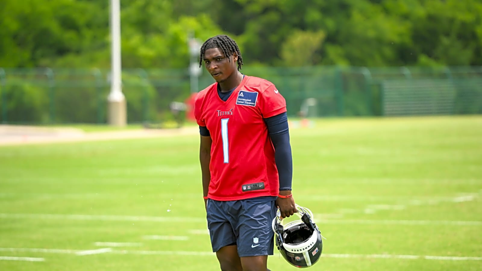 Cam Ward’s only concerning trend at Titans OTA’s could be blessing or curse that he’ll try to keep getting away with in NFL
