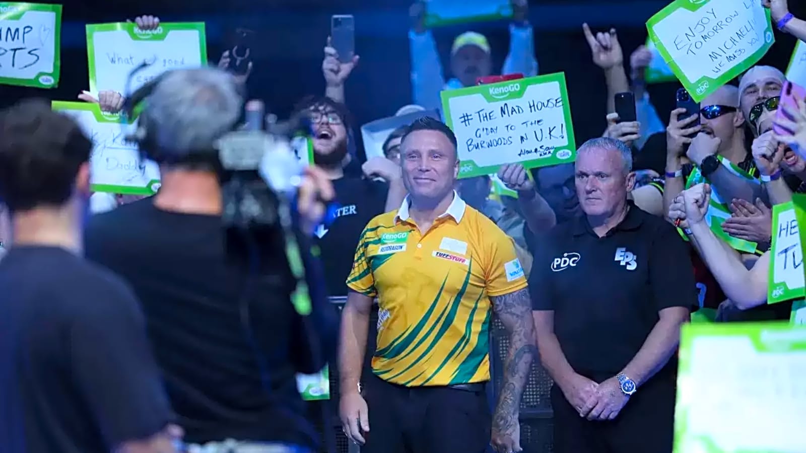 'I was winding him up. I said, ‘I’m king of nine-darters': Gerwyn Price recalls light-hearted Mike de Decker exchange before missed perfect leg