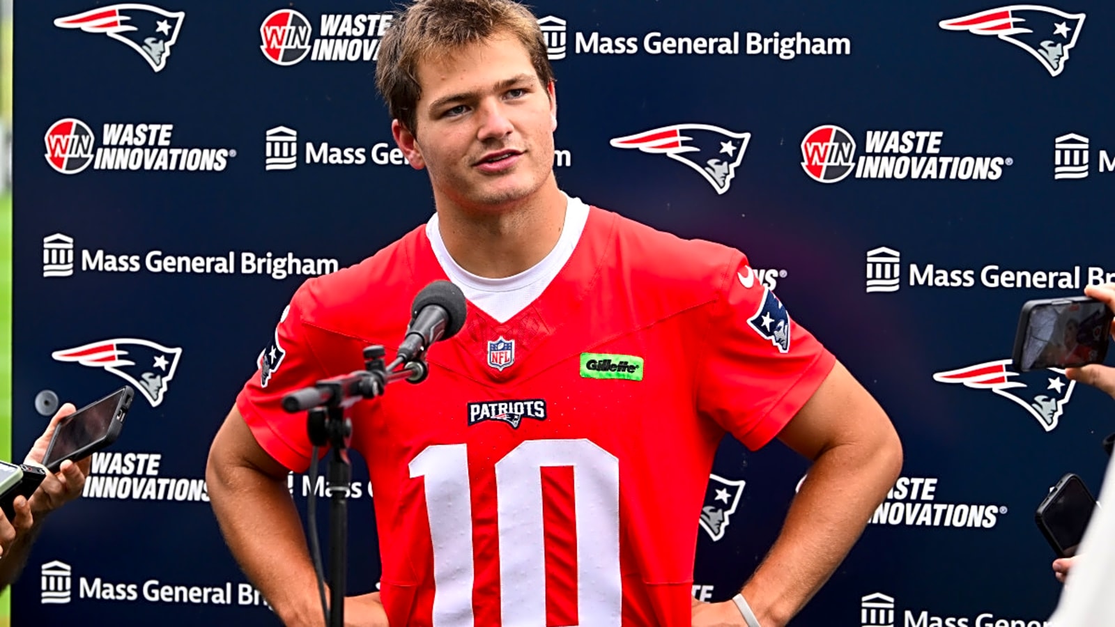 Patriots Exec Says ‘Everybody’s Going to Do Their Part’  Regarding Drake Maye&#39;s Development