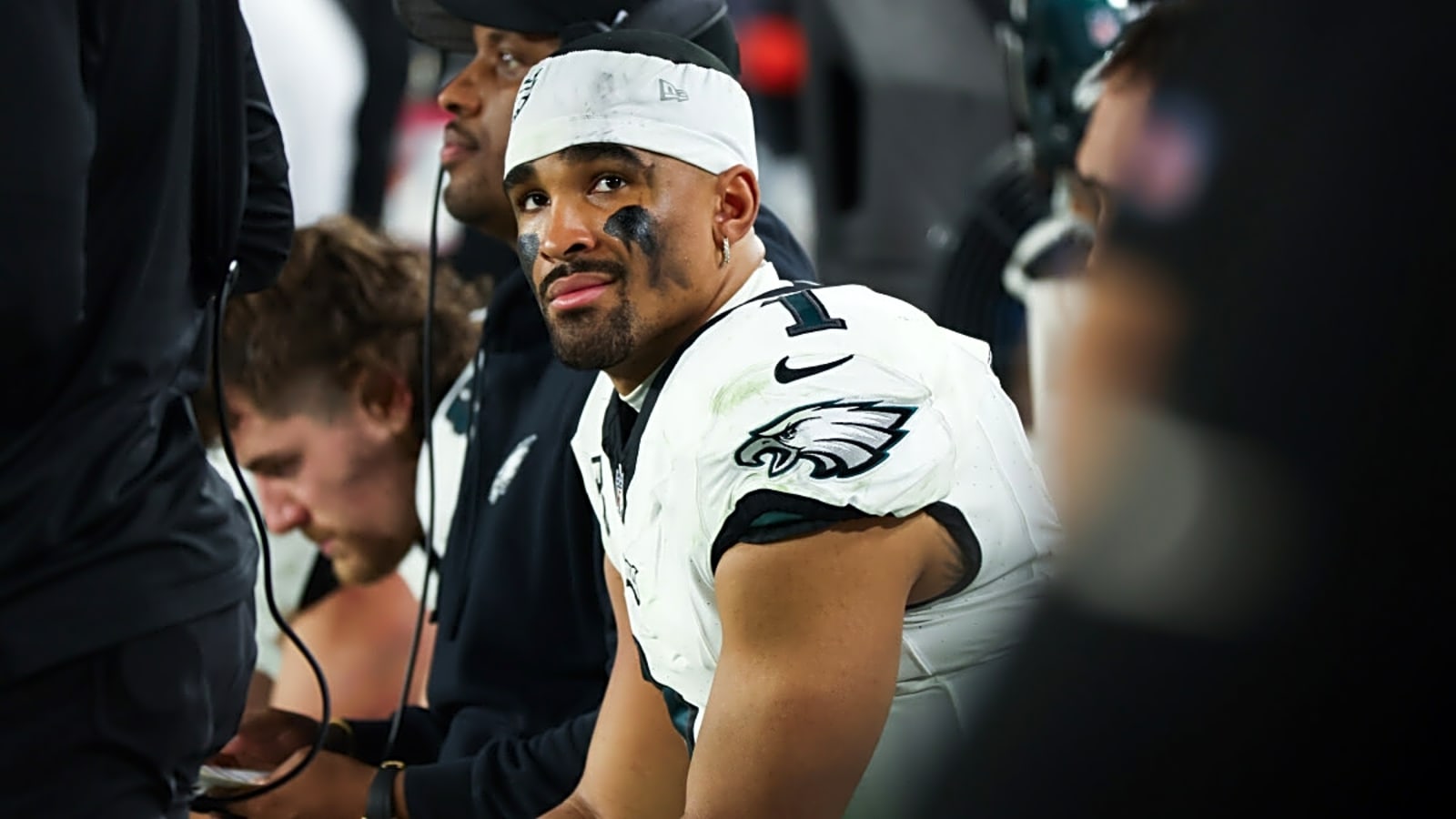 Eagles Predicted to Make Surprising Quarterback Move in NFL Mock Draft