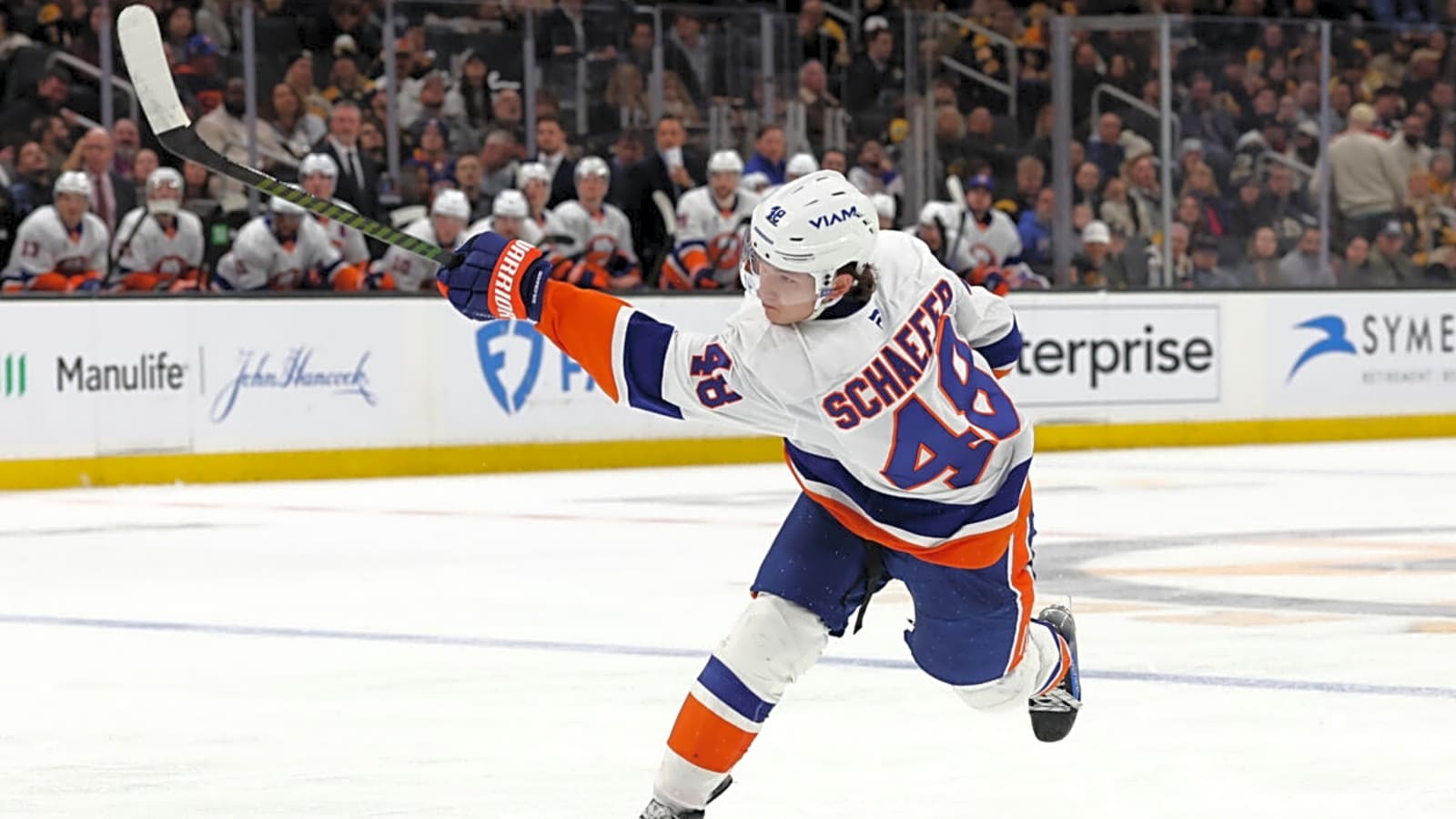 NHL’s Calder Trophy Race Isn’t as Close as It Seems