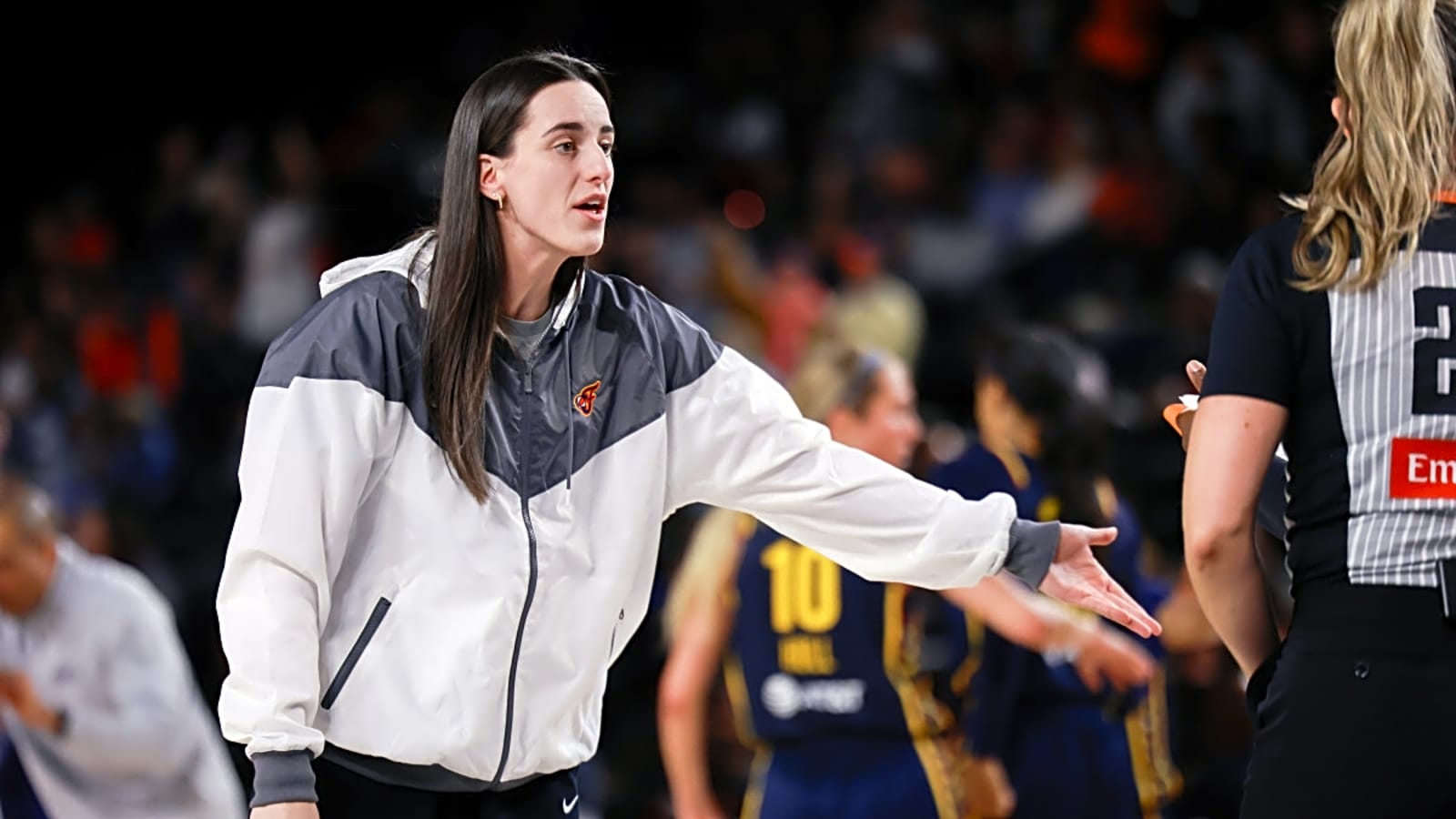 Caitlin Clark Answers Request Before Chicago Sky Game