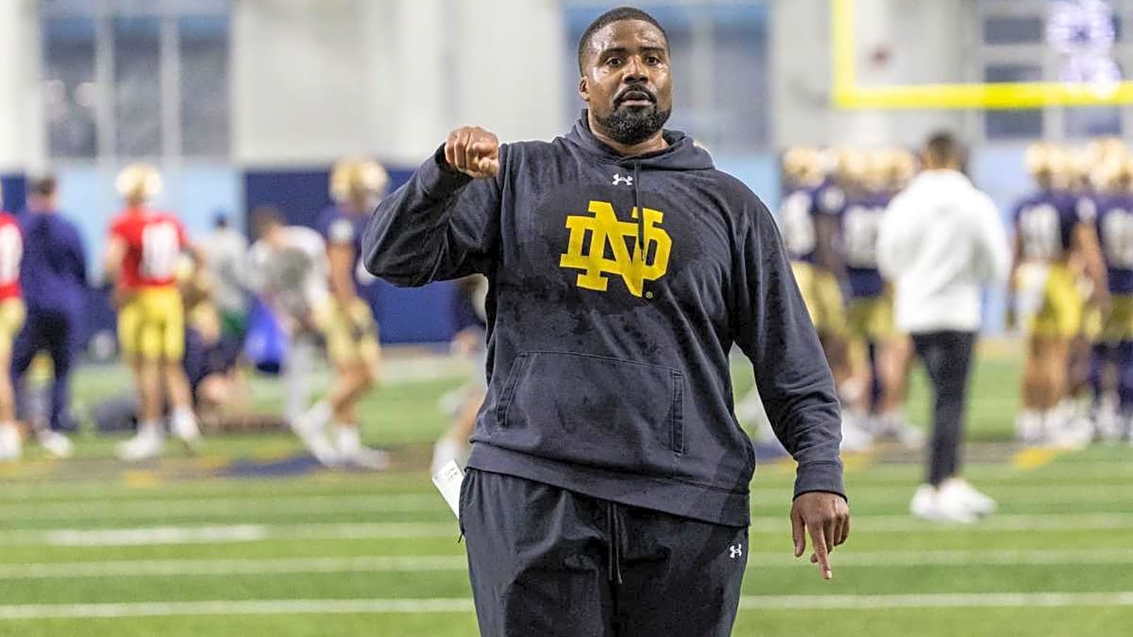 Notre Dame football trending quickly with one of the top pass rushers in the country who has already been on campus in South Bend 