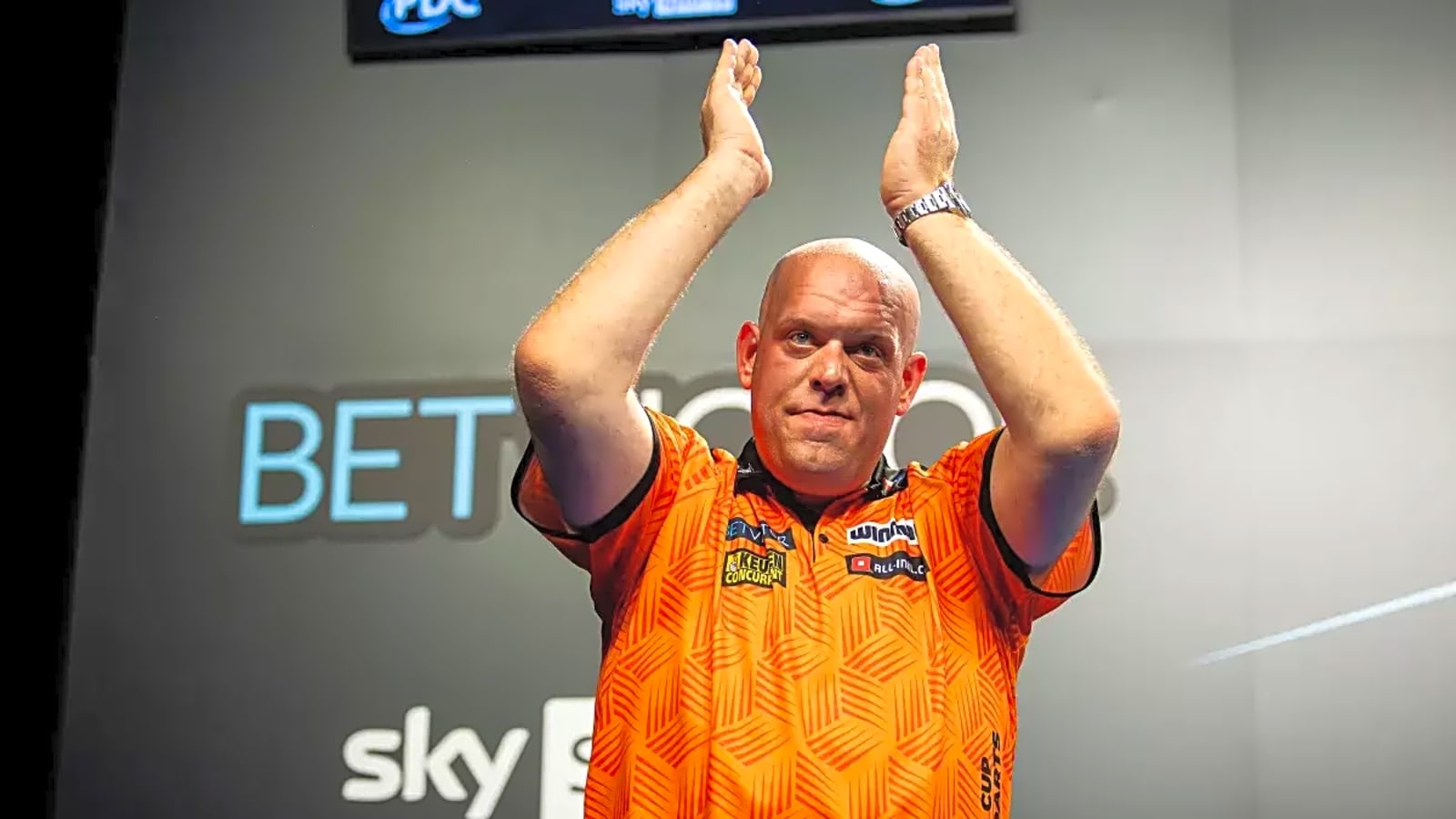 'They have to manage their schedule' - PDC boss Matt Porter responds to Michael van Gerwen pulling out of World Cup of Darts again
