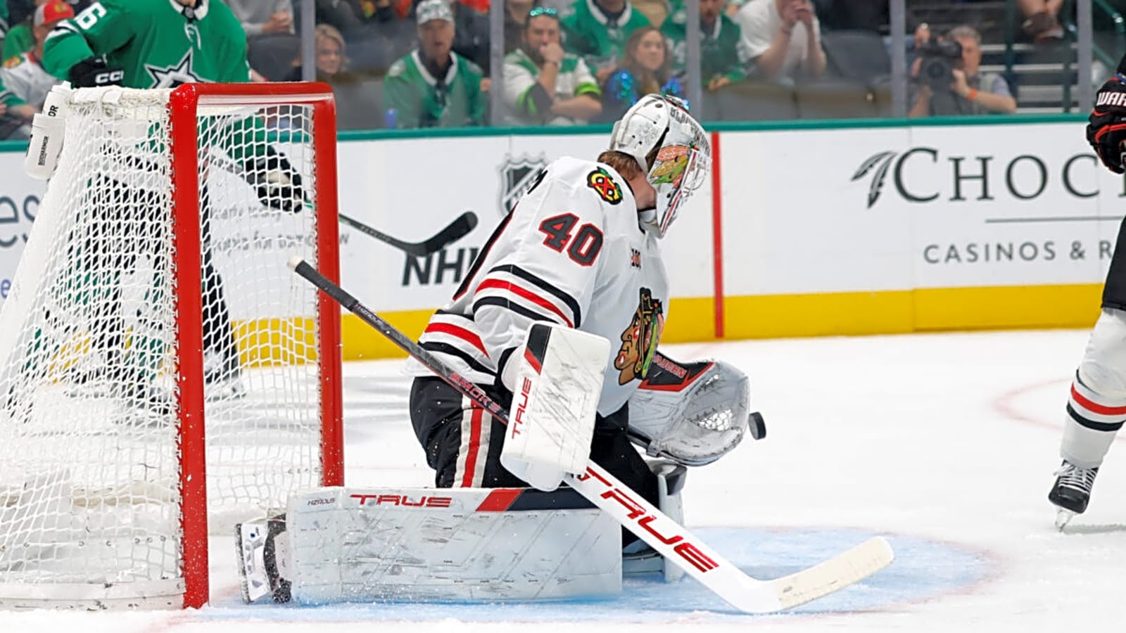 Soderblom Stops 28, Bertuzzi Scores 2 in Blackhawks’ 4-3 Shootout Win Over Stars