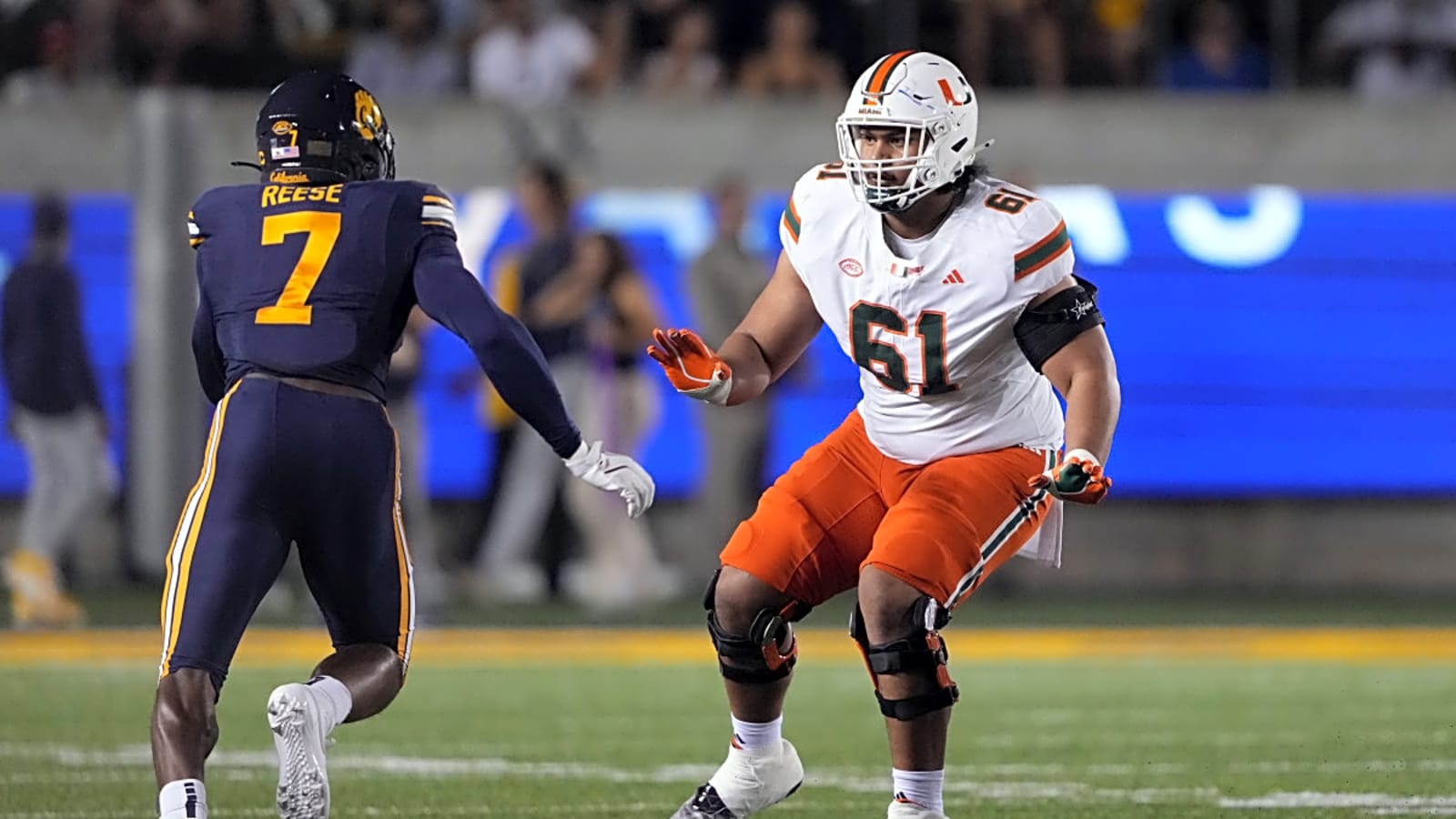 A key difference in rankings among ESPN&#39;s experts emphasize why Miami Hurricanes OL Francis Mauigoa could hear his name called very early in 2026 NFL Draft