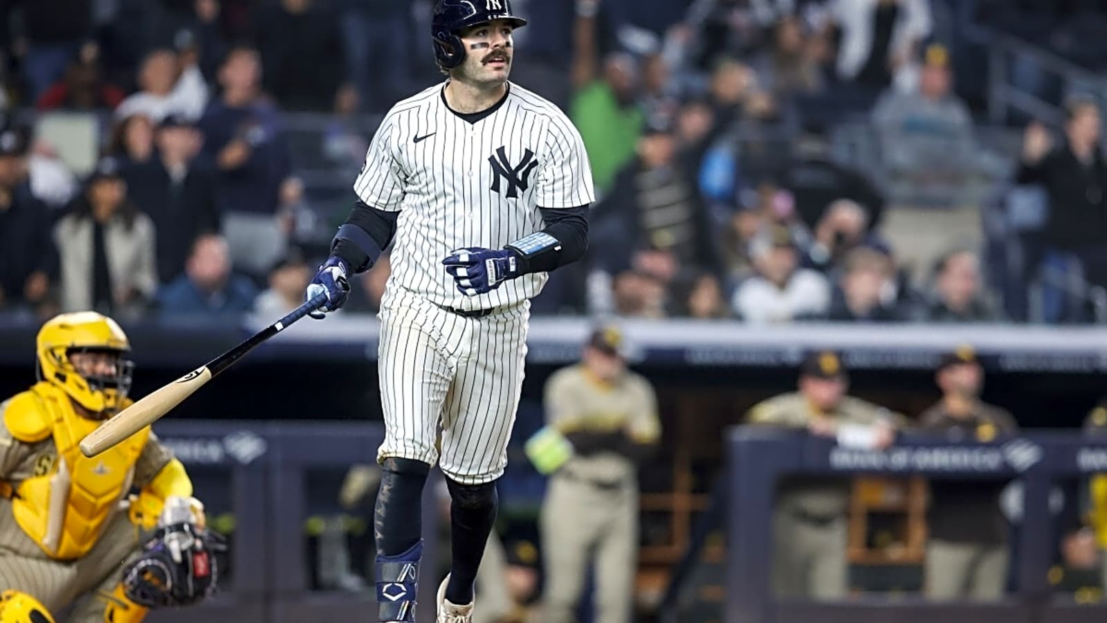 Bronx Bombers Make Rare History in Seventh-Inning Surge