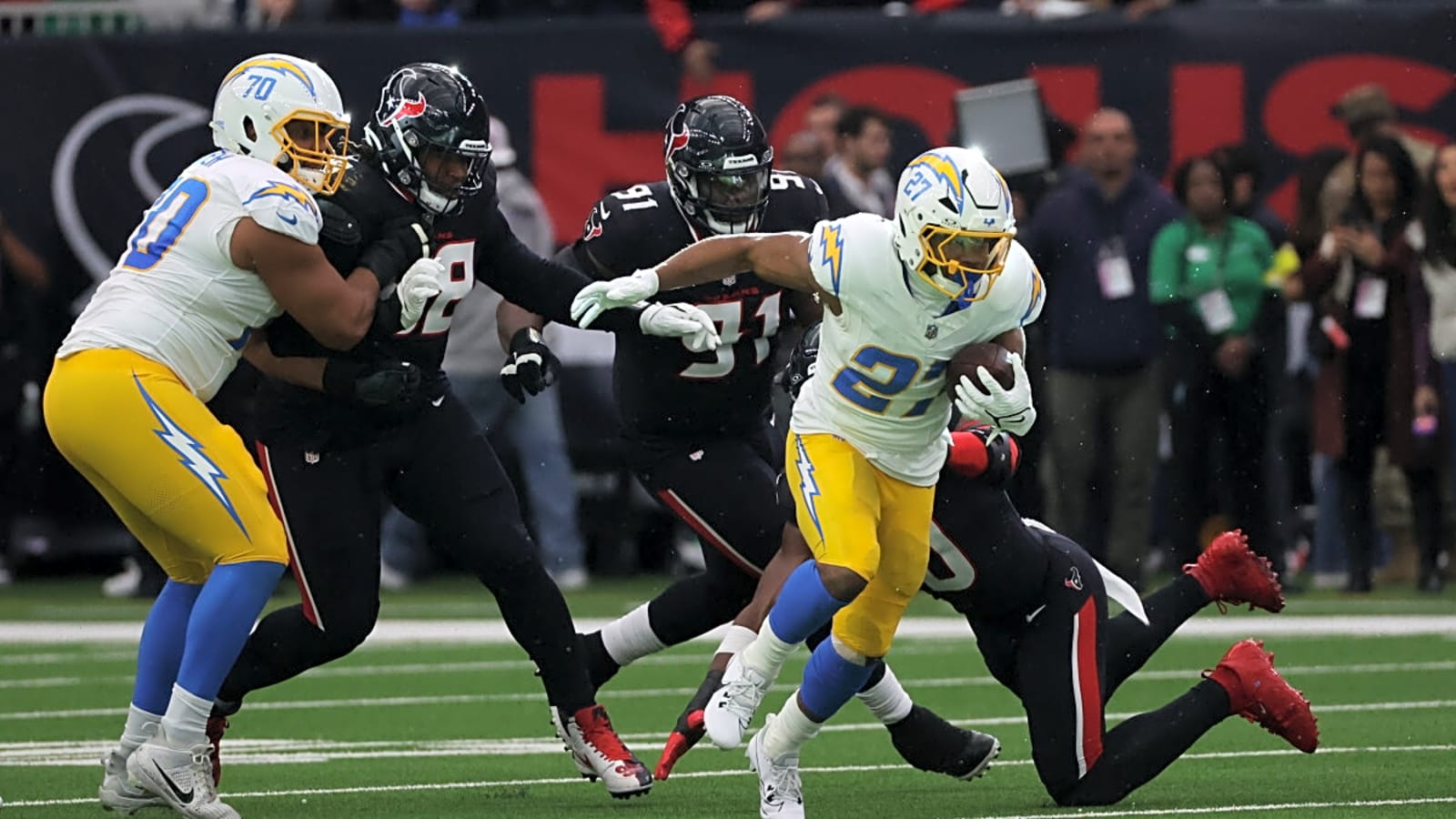 JK Dobbins Signs with AFC West Rival