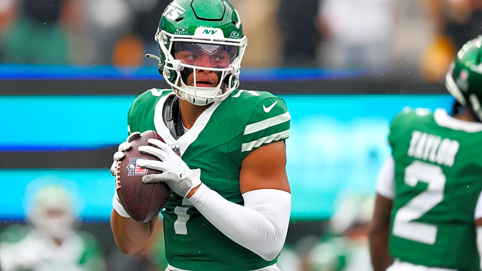 Justin Fields Draws Strong Words From Jets Legend Joe Namath