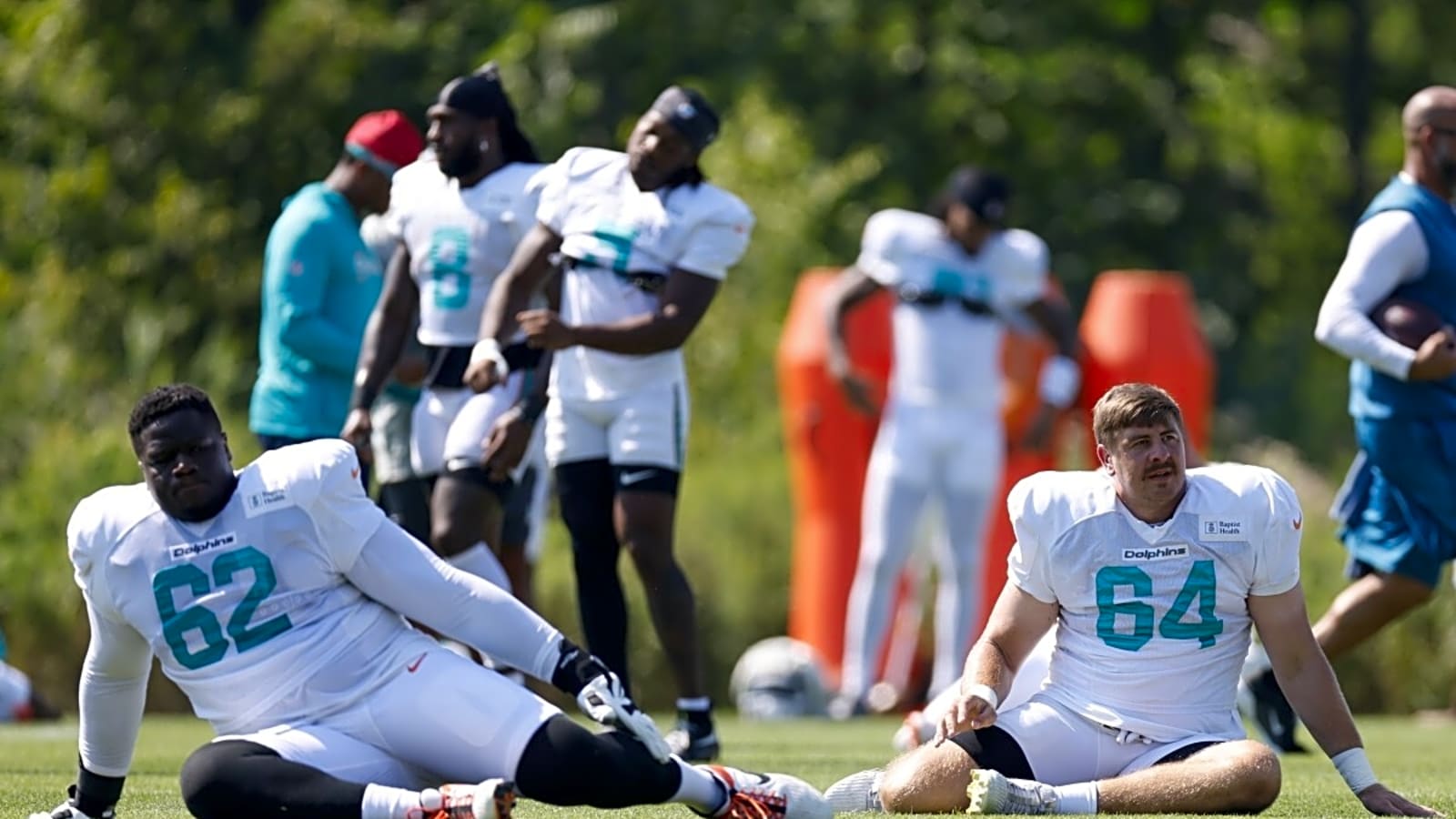 Dolphins continue search for a veteran depth option, add new name to compete for one of the roster’s sore spots before the 2025 season kicks off