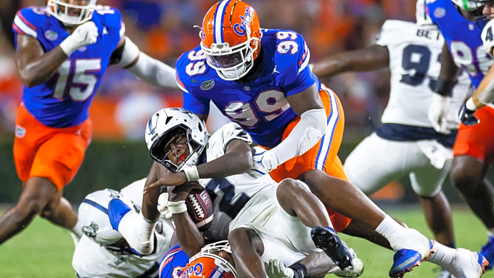 Florida Defensive Line Target Delivers Strong Message After His Official Visit to Texas