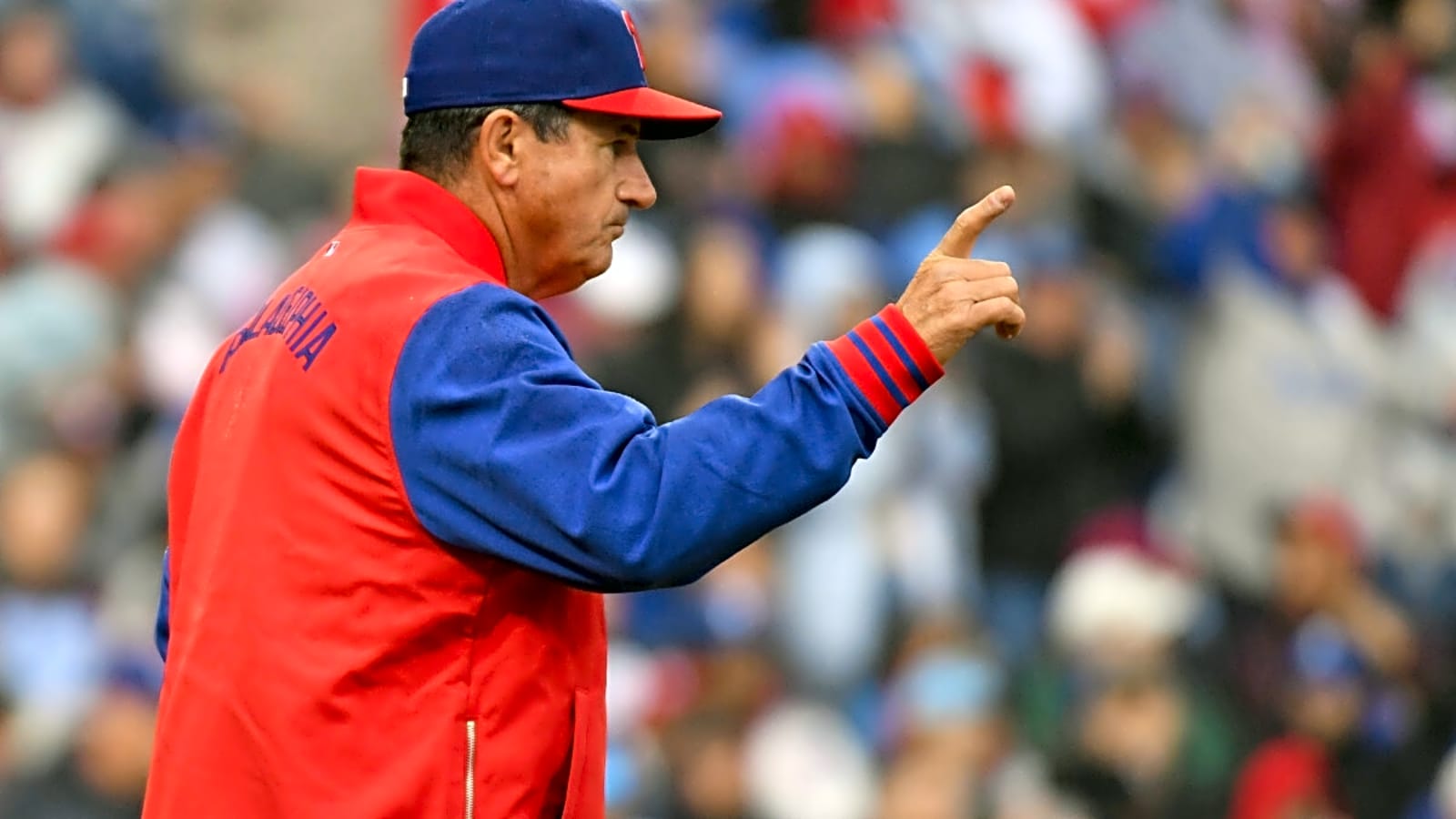 Rob Thomson Calls Out Pair of Struggling Phillies Relievers for ‘Lack of Execution&#39;