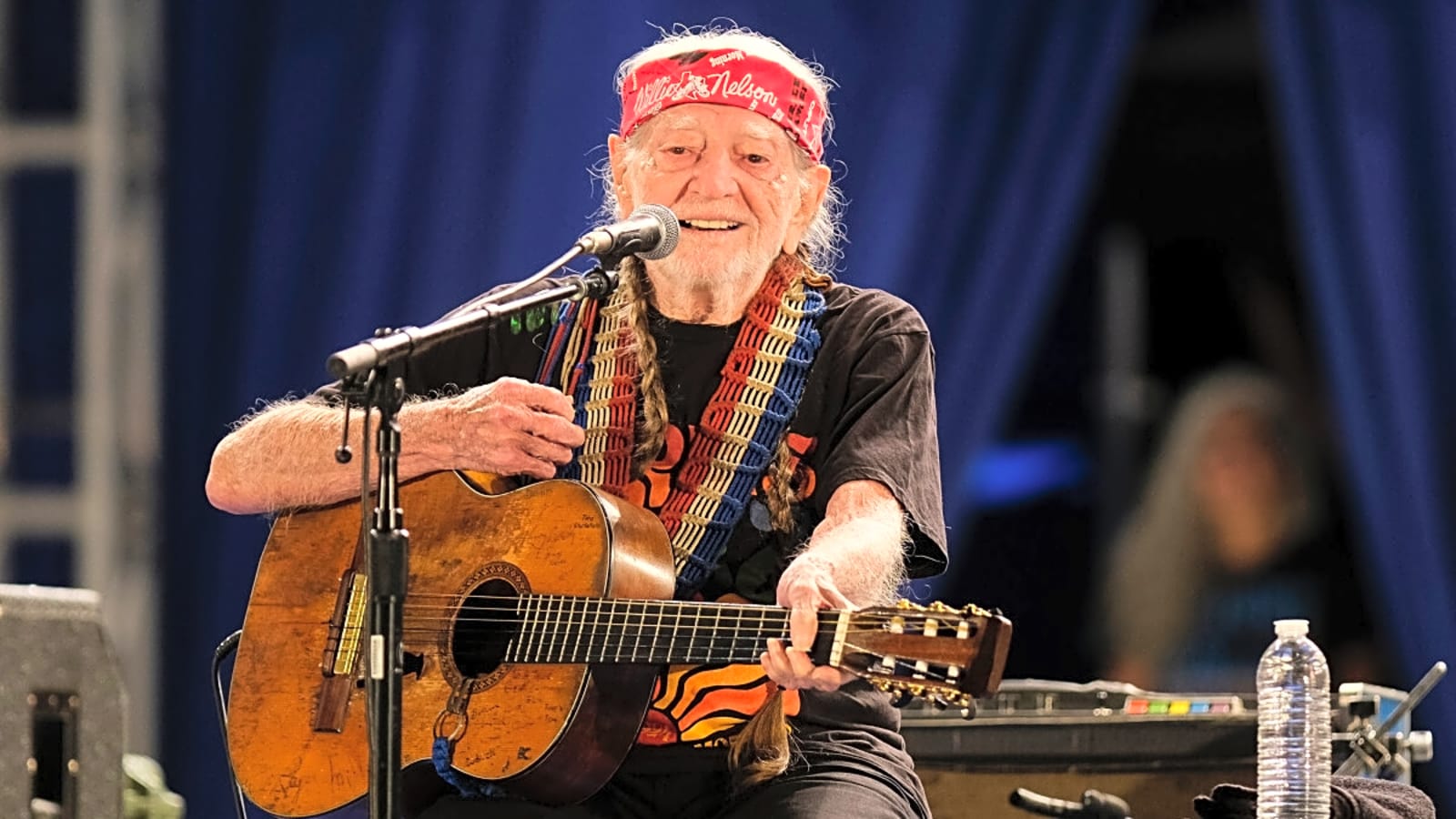 Willie Nelson’s Outlaw Tour Lineup Is Stacked