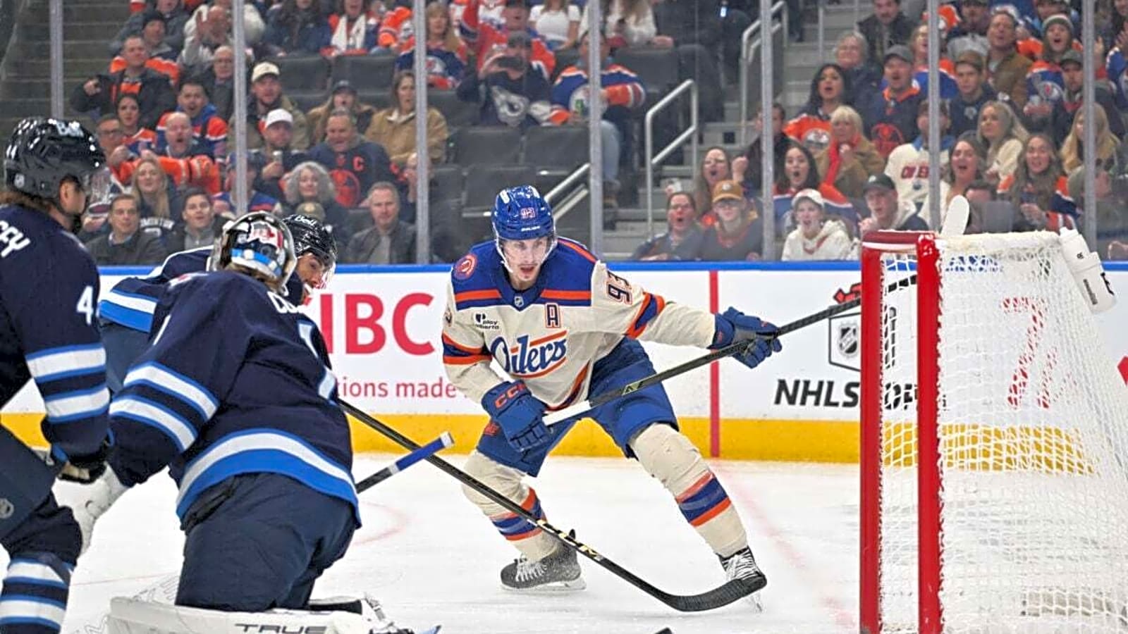 3 Bright Spots on a Struggling Oilers Defence