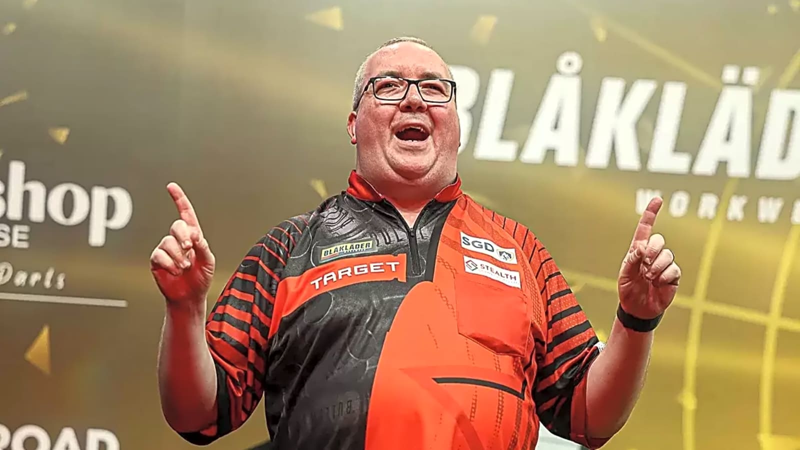 'I’m playing the best darts of my life' – Stephen Bunting seals Swiss Darts Trophy glory with statement win over Luke Woodhouse