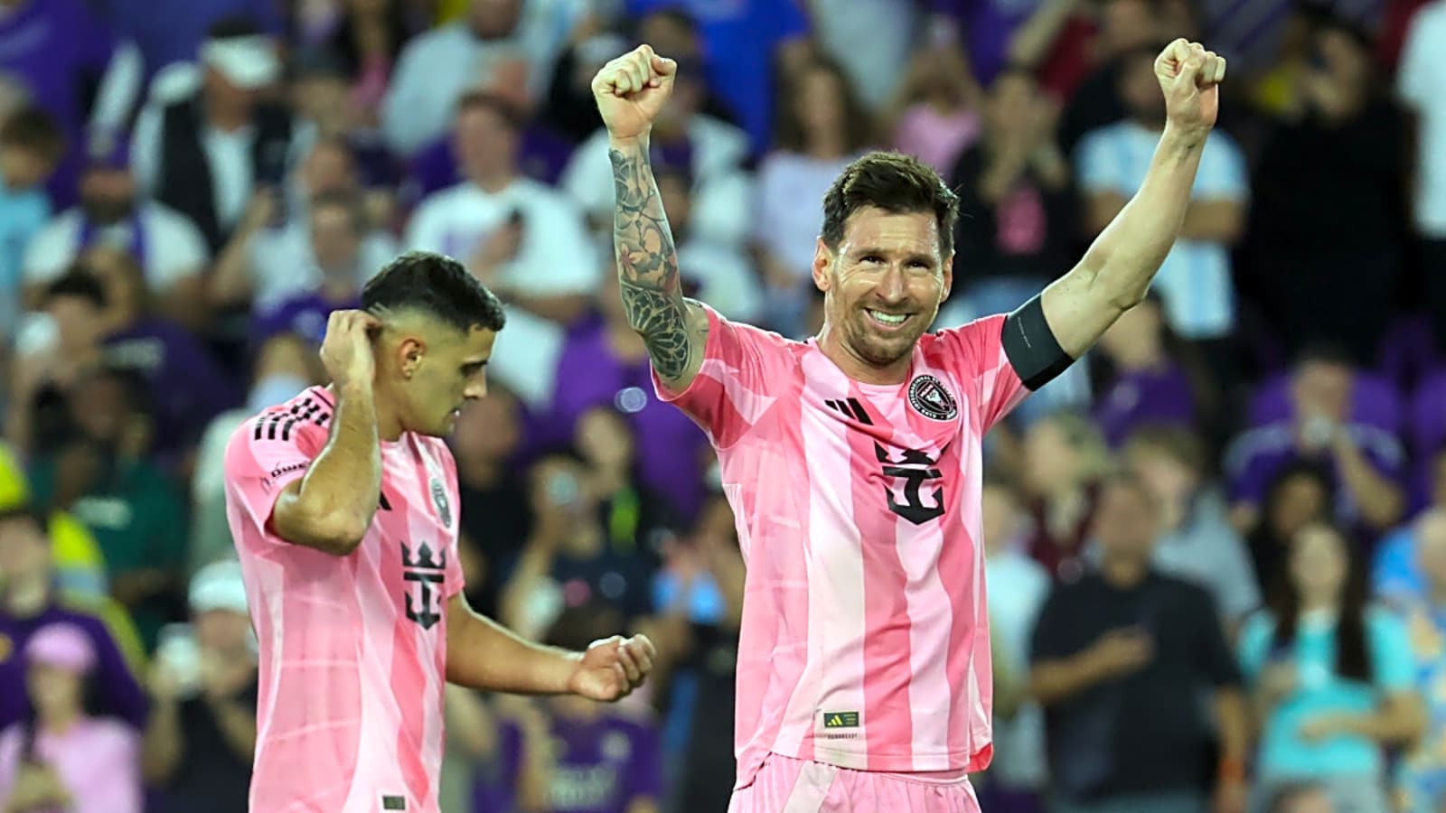 Lionel Messi Beats Thomas Müller for MLS Award