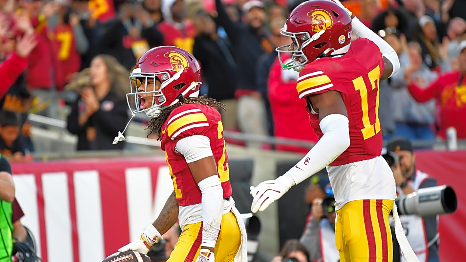 Raiders Sign Former USC CB to Contract