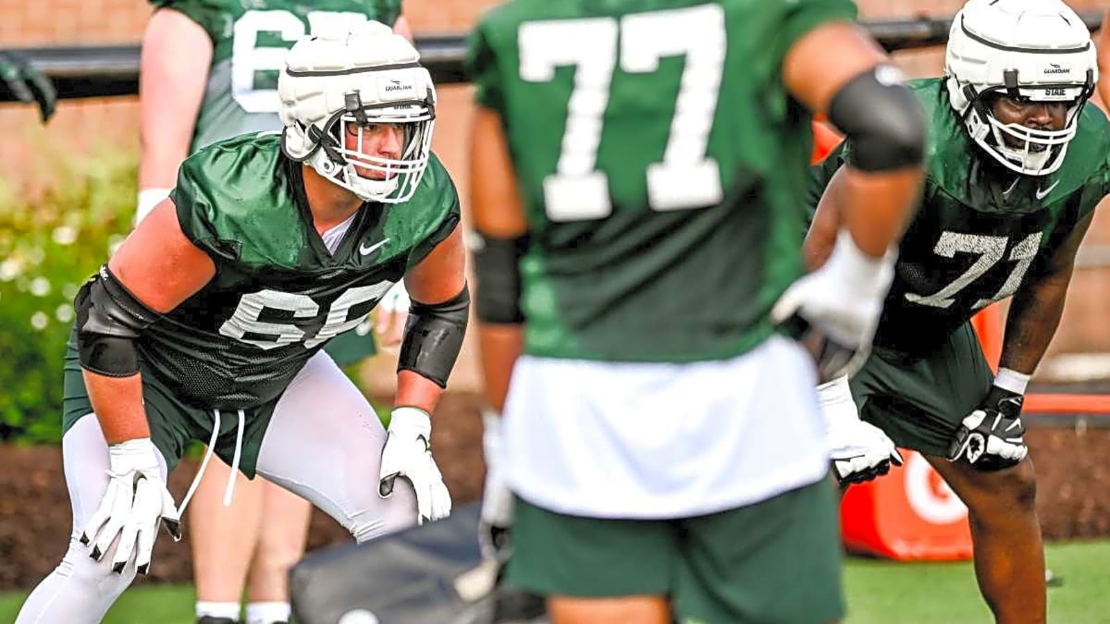 Michigan State Football Offers 4-Star Defensive Lineman With NFL Ties