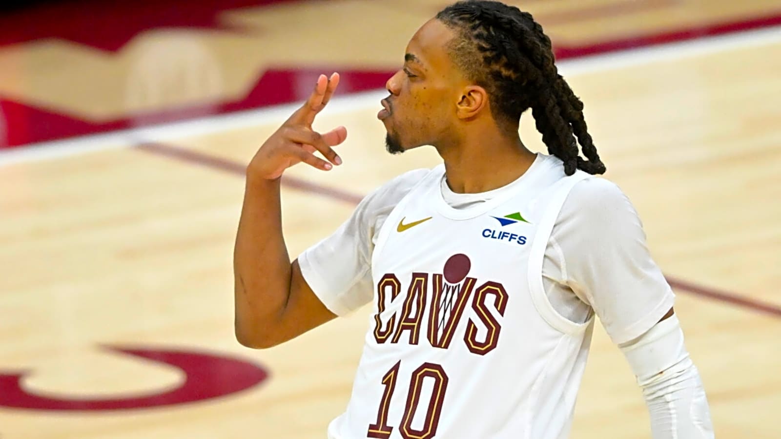 Cavaliers Insider Drops Concerning Darius Garland Injury Update Before Game 2 vs. Pacers