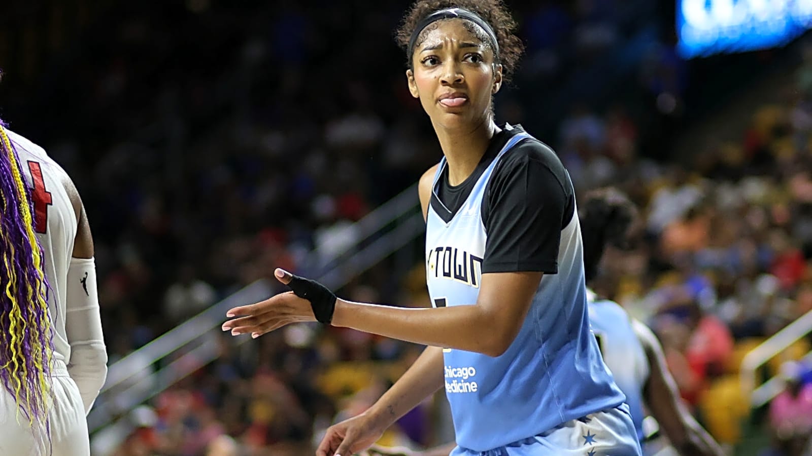 Angel Reese Move Draws &#39;Hard&#39; Post From Chicago Sky