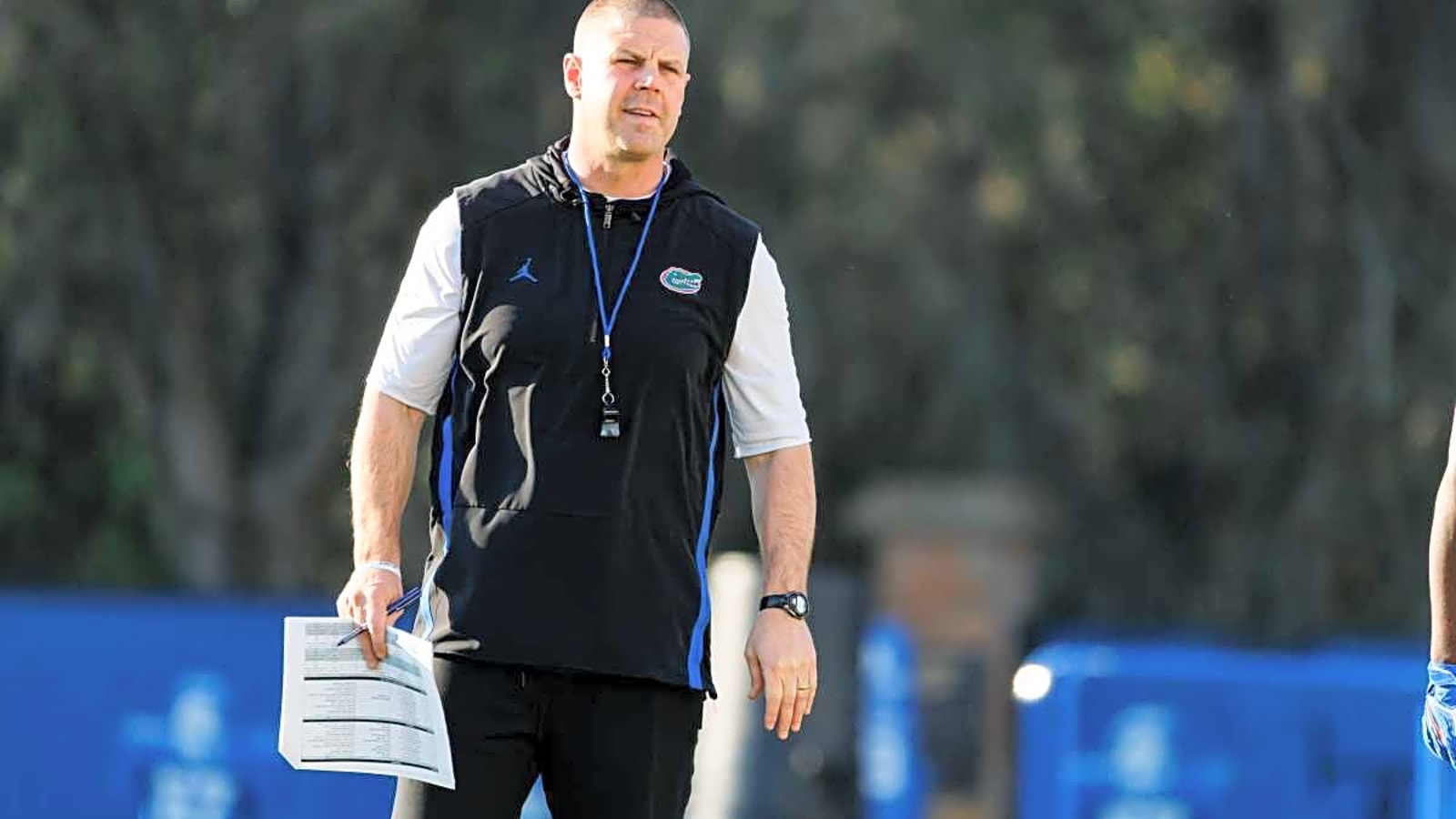 Florida steals talented transfer from bitter rival with family ties to Gators football program