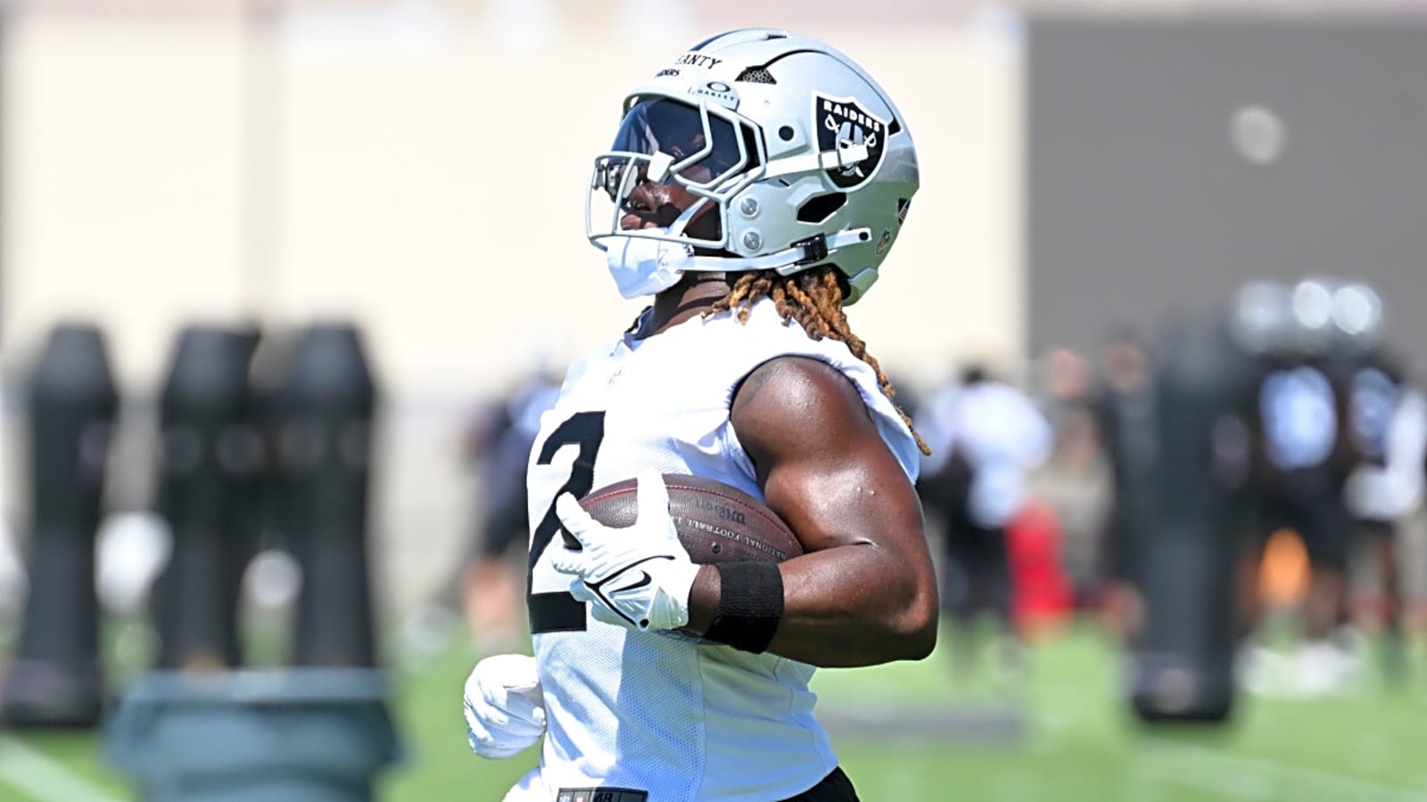 Raiders running back Ashton Jeanty just showed another side of his athleticism that fans may not have seen yet