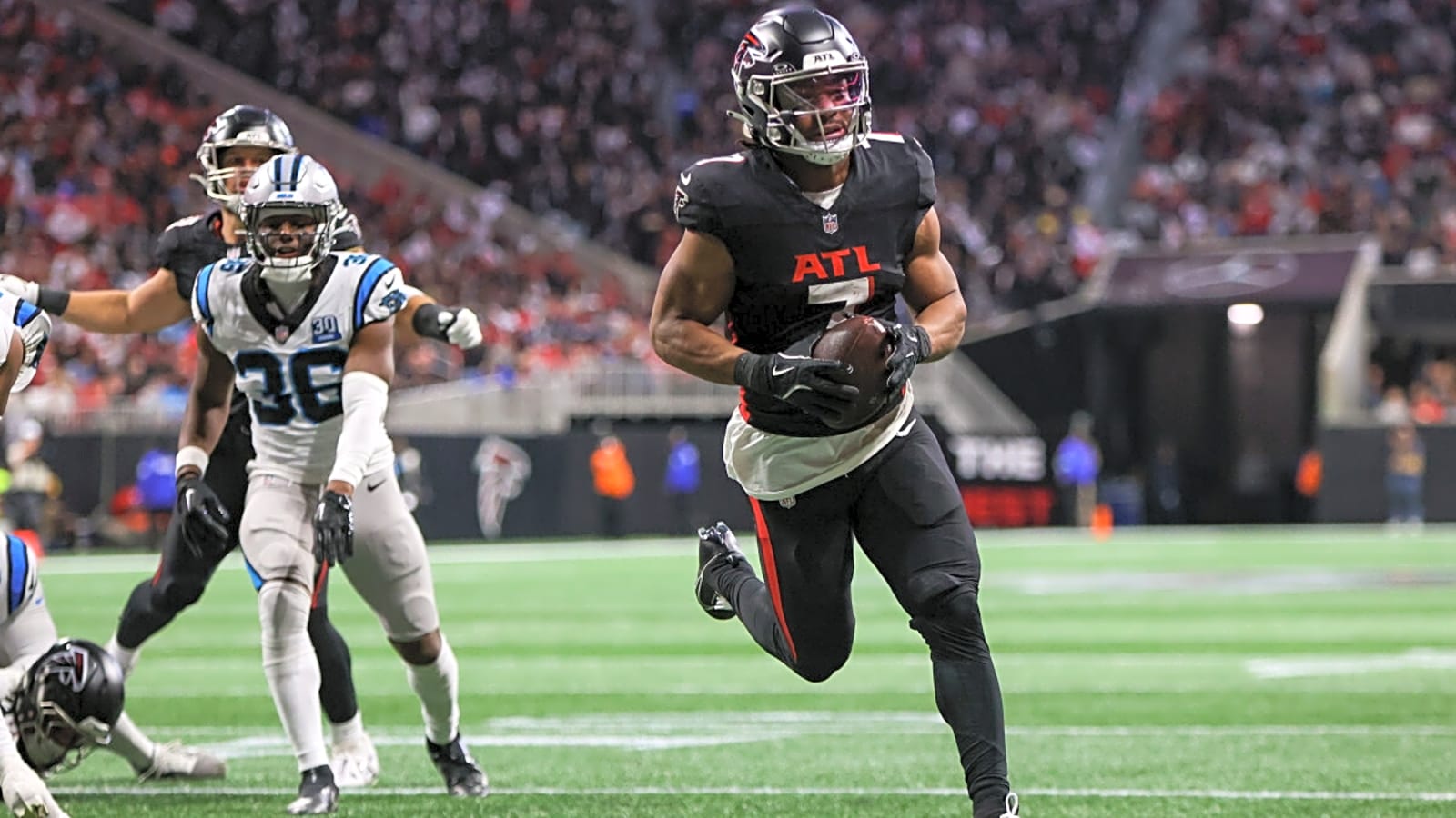 Bijan Robinson And Christian McCaffrey Share Recovery Techniques During The Offseason