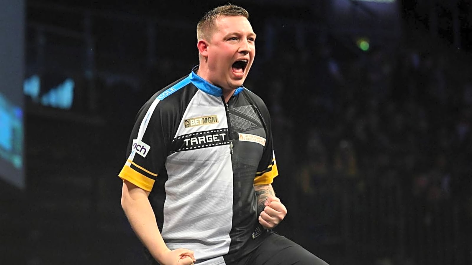 Classy Chris Dobey claims first nightly win of 2025 Premier League Darts, defeats Stephen Bunting in Rotterdam