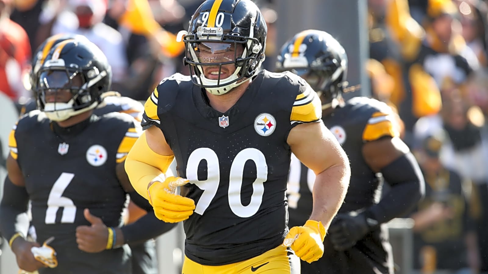 NFL insider&#39;s educated guess on what the Steelers would receive in a T.J. Watt trade should solidify his future in Pittsburgh