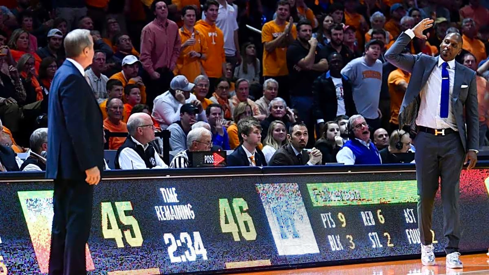 Memphis head coach Penny Hardaway sends a shot across the bow of the Tennessee Vols basketball program