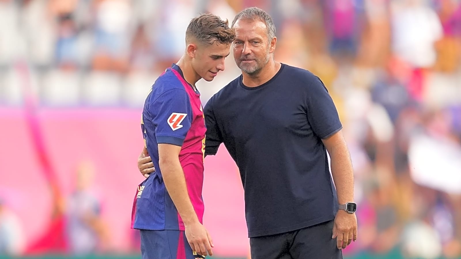 Report: Man United in discussions to sign 22-year-old, substantial offer on the table