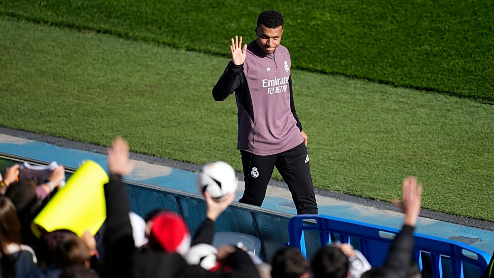 Kylian Mbappe Announce Injury Update Before Barcelona Game