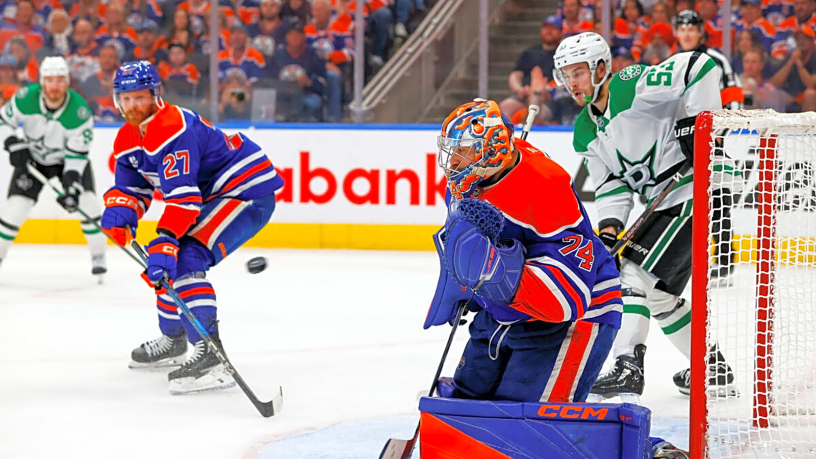 What’s Wrong With Oilers Goalie Stuart Skinner? A Closer Look